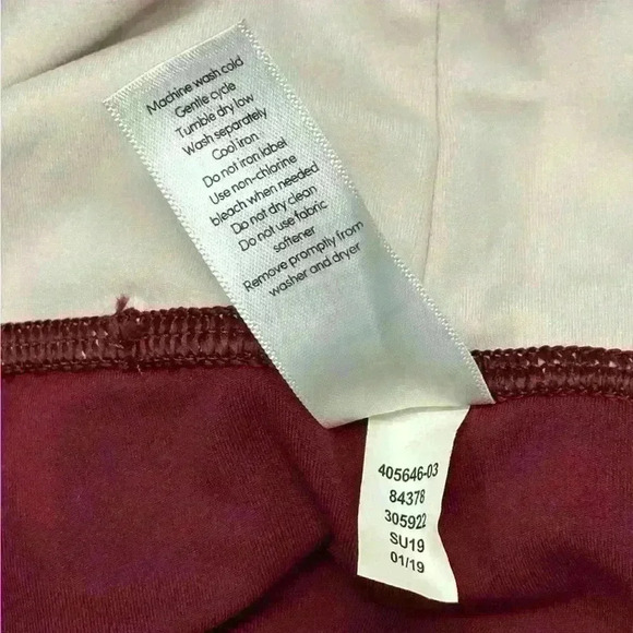 Athleta Elation 7/8 Leggings Studio Red Garnet VGC Size M - Picture 10 of 10